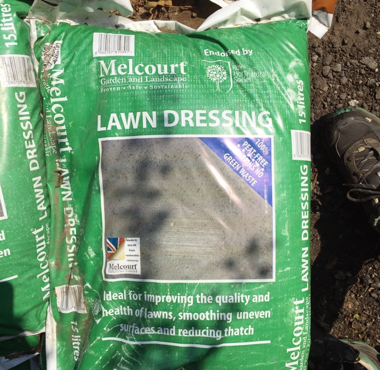 Melcourt Lawn Dressing (15L bag) Bunkers Hill Plant Nursery