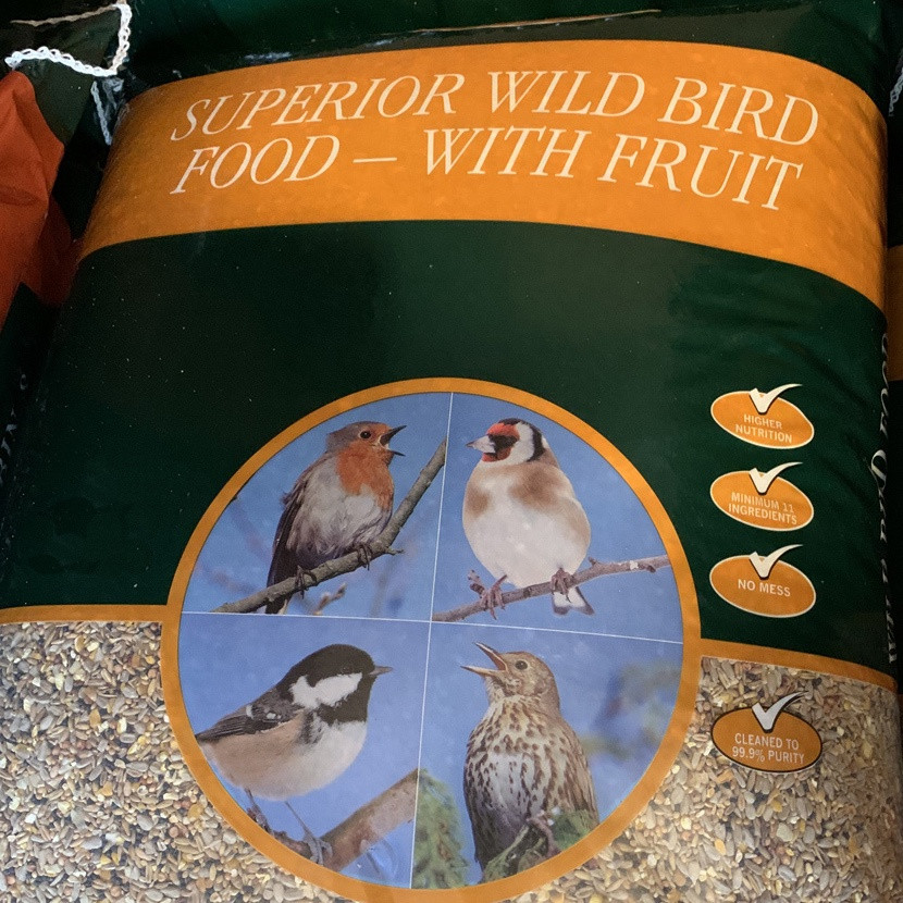 Superior wild bird seed with fruit (wheatfree) 20kg Bunkers Hill