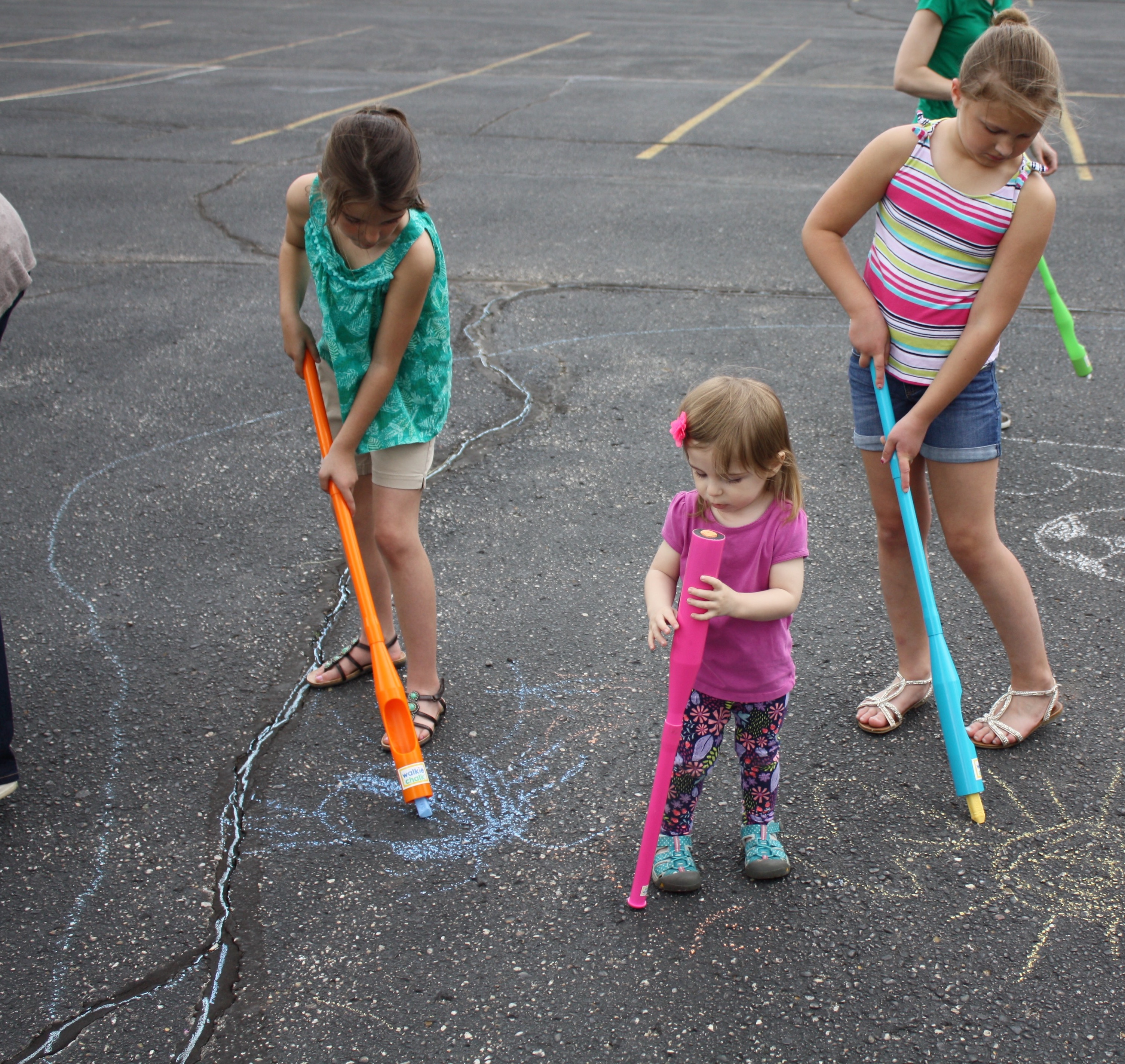 Kids Playing with Walkie Chalk 