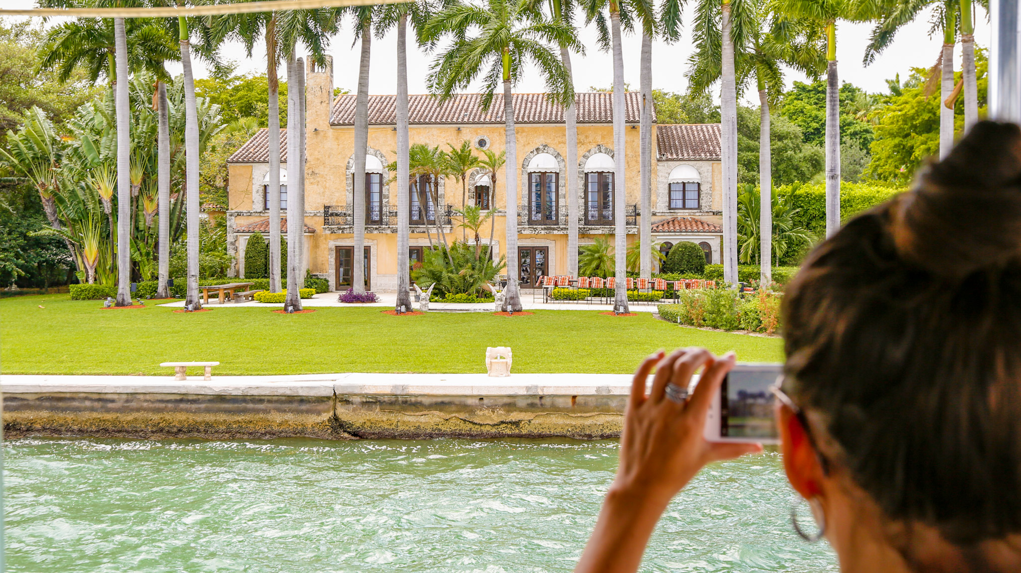 taking-picture-of-star-island-miami-boat-tour.jpg taking-picture-of-star-island-miami-boat-tour.jpg