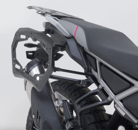 Anclaje Maletas Laterales SW-Motech para CFMoto 450MT (KFT.10.625.30000/B)