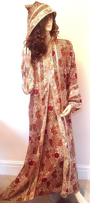 moroccan kaftan with hood