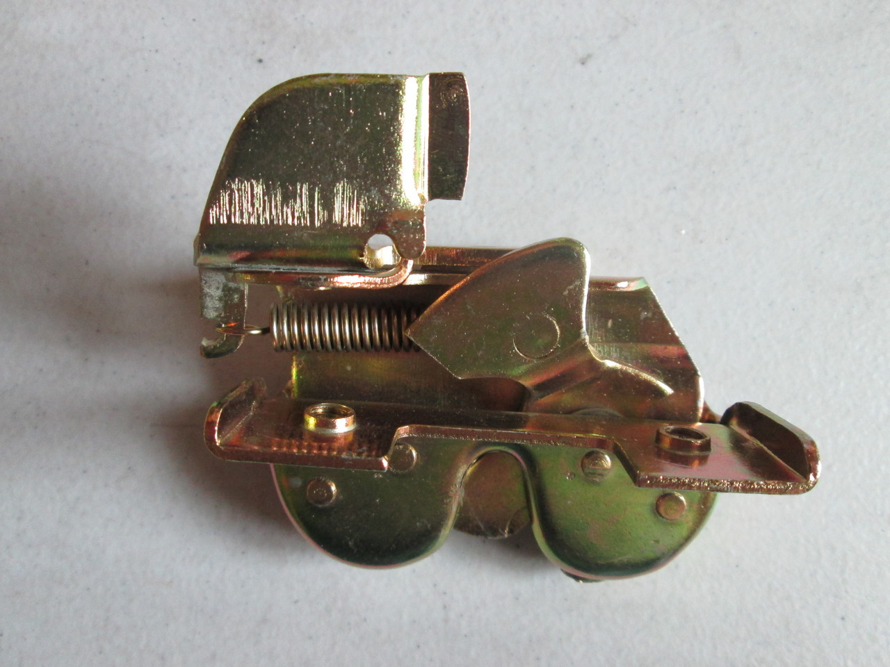 BMW 2002 Trunk Lock Mechanism rogerstii