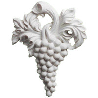 7 1/8"W x 9 1/4"H x 1 1/8"P Small Grape Bunch Center Onlay
