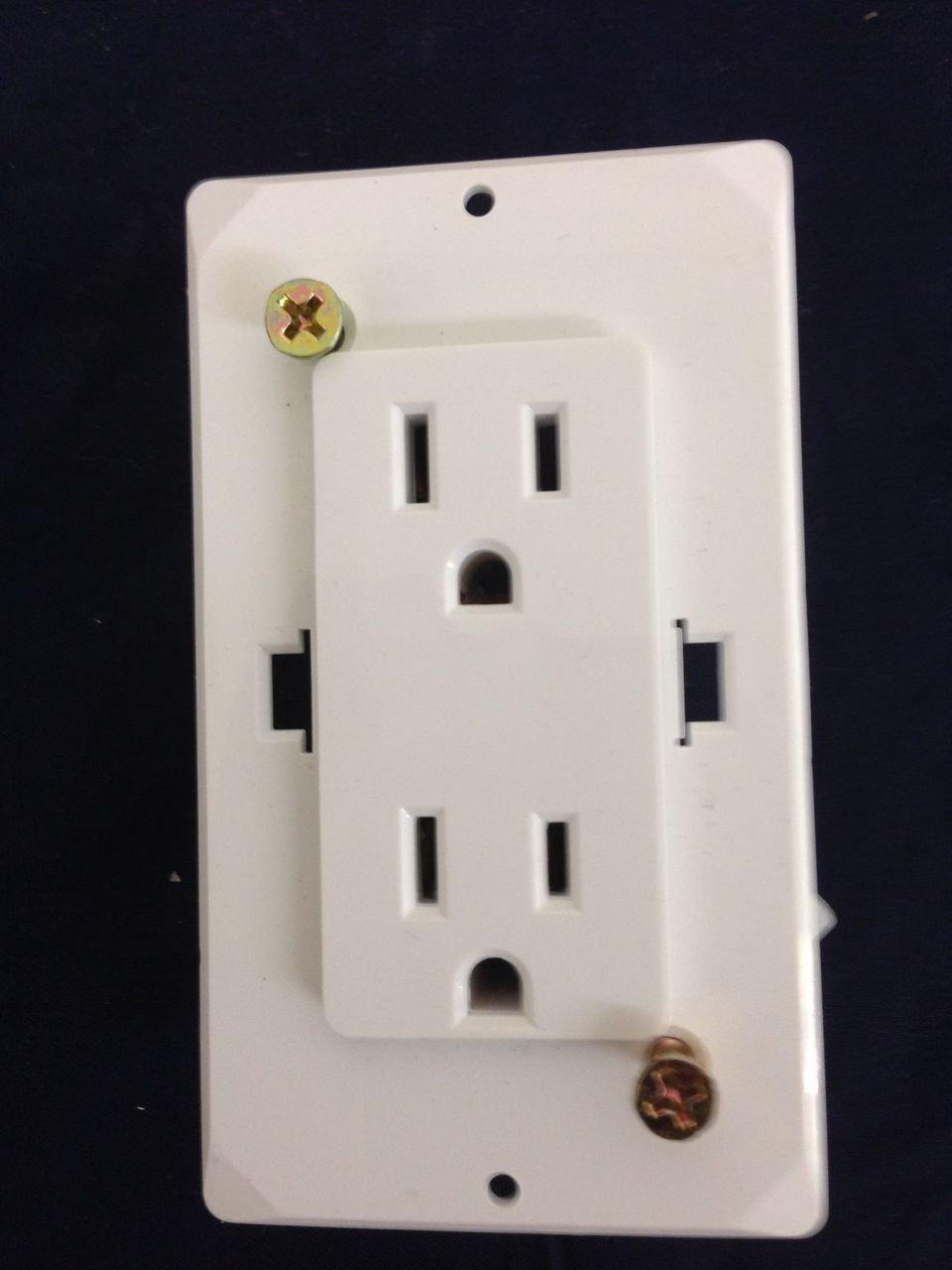 Mobile Home Self Contained Decor Receptacle with Cover Plate, White Mobile Home Recept