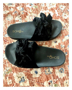 Slide into Spring and summer or even just the house! Wrap it up with a bow! A beautiful soft, delicate, velvet bow! these slides are sooo comfortable and will go with any outfit. Fit true to size! Straight from L.A. I got the best price I could bargain for! Get your size while we have them ! 