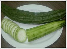 Turia or ridge gourd is a healthy vegetable, loaded with fibers. I like using this vegetable as you can combine it with so many other vegetables to make a nice shaak or sabji to go with chappatis, parathas, plain rice and even khichdi. When you buy turias remember to buy the sturdy and fresh ones. Dry turias do not cook well. Initally, the chopped turias may seem a lot in quantity but remember it contains a lot of water. While cooking, it will let out the water and the quantity will be reduced. Cook turias on its own or with vegetables like potatoes, beans, peas, spinach, fresh fenugreek or sweet corn etc. let your imagination run wild. I made turia with fresh peas and its one of the simplest vegetables or shaak to prepare.