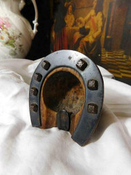 ANTIQUE HORSESHOE SHAPED ASH TRAY OR DESK TOP ACCESSORY