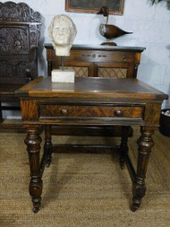A FINE ANTIQUE VICTORIAN SIDE OR WRITING TABLE