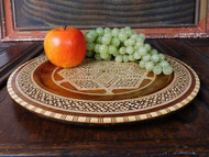 A DECORATIVE MIDDLE EASTERN INLAID ANTIQUE CHARGER 