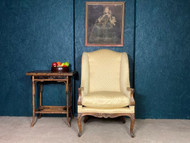 A FINE 20thC ANTIQUE ARMCHAIR IN THE FRENCH CHATEAU MANNER