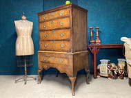 A FINE GEORGIAN ANTIQUE COUNTRY HOUSE WALNUT CHEST ON STAND