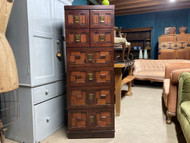 A CHARMING CONTEMPORARY MULTI DRAWER CHEST OF DRAWERS