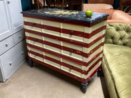 A STUNNING STARS & STRIPES DECORATED VINTAGE CHEST OF DRAWERS