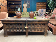 A FINE CARVED WOODEN EASTERN ANTIQUE STORAGE CHEST - IDEAL COFFEE CENTRE TABLE
