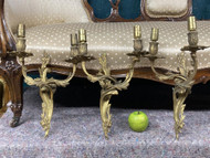 A FINE SET OF 3 ANTIQUE GILT METAL COUNTRY HOUSE WALL LIGHTS SCONCES