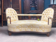 A FINE ANTIQUE VICTORIAN  ENGLISH COUNTRY HOUSE PARLOUR SOFA