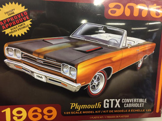 AMT1137 AMT 1969 Plymouth GTXZ Convertible 1/25 Scale Plastic Model Kit