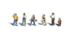 A2146 Woodland Scenics N Scale Scenic Accents(R) Figures Baseball Players II