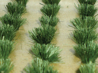 32507 HO Scale Detachable Grass Bushes (30 Per Pack)