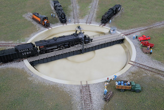 933-2618 N Scale Walthers 130' Turntable