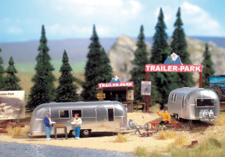 949-2902 HO Scale Walthers SceneMaster Camp Site w/Trailers Kit