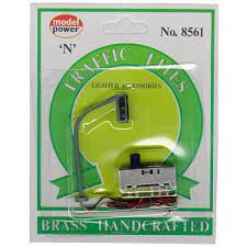 8561 N Scale Model Power Hanging Traffic Light