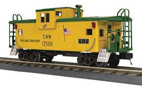 30-77369 O Scale MTH RailKing Rugged Rails Extended Vision Caboose-Chicago North Western #12566