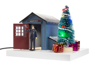 6-82735 O Scale Lionel Plug-Expand-Play The Polar Express Conductor Gateman