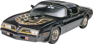 85-4027 Revell 1/25 Scale Smokey and the Bandit '77 Firebird Plastic Model Kit