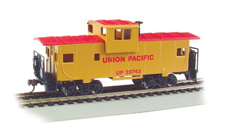 17701 HO Bachmann 36' Wide Vision Caboose-Union Pacific