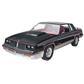 85-4317 Revell '83 Hurst Oldsmobile 1/25 Scale Plastic Model Kit