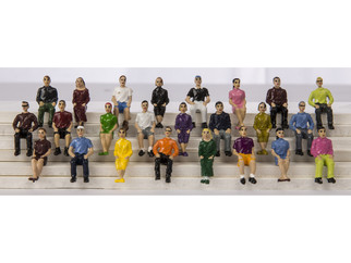 6-83653 O Scale Lionel 21" Passenger Scale Figures Pack(24)