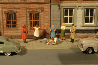 33167 O Scale Bachmann Sidewalk People