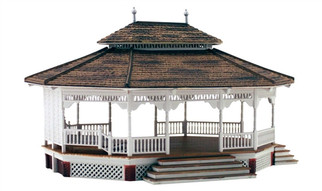 BR5035 HO Woodland Scenics Grand Gazebo Built Up