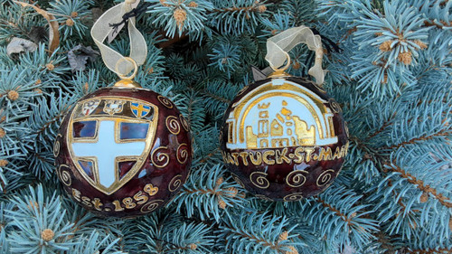 Handcrafted Cloisonné Christmas ornament with images of The Arch and The Shield. 24K gold
plated keepsake ornament packaged in a silk covered gift box.