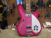 Waterstone Groovy 1960's Style Bass - Fusciaburst