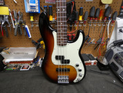 2021 Fender American Ultra Precision Bass 2021 - Sunburst