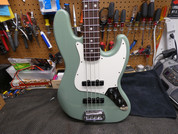 2025 G&L JB - Jazz Bass 2025 - Matcha Green
