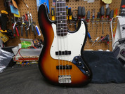 2003 Fender Road Worn Jazz Bass - American 2003 - Sunburst