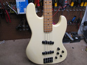 1986 Moon JJ4 Bass Pearl White