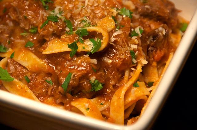 how to make braised beef shank fettuccine