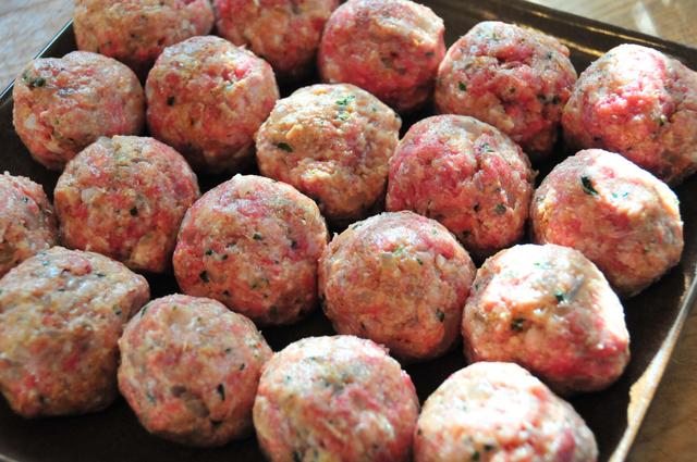 form meat mixture into balls