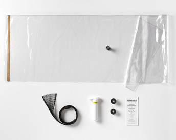 The Roarockit Thin Air Press Kit Parts: vacuum bag with seal and one-way valve, Super Pump, breather, extra seals and illustrated instructions