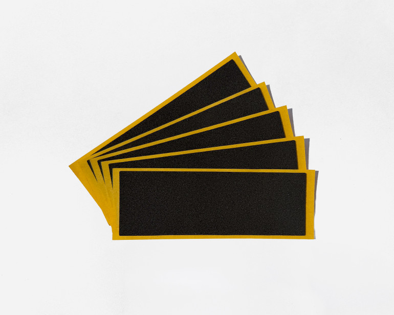 Finish your Fingerboard with this foam grip tape!
