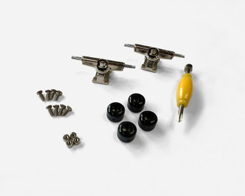 Set up your complete Fingerboard with these trucks and wheels!