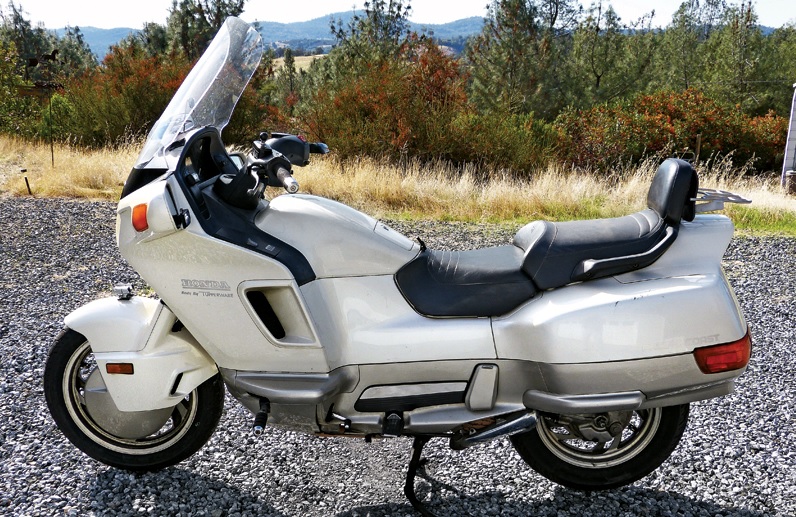 1989-honda-pc-800-pacific-coast.jpg