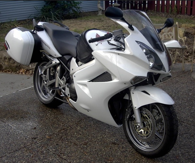 2006-honda-vfr-800.jpg