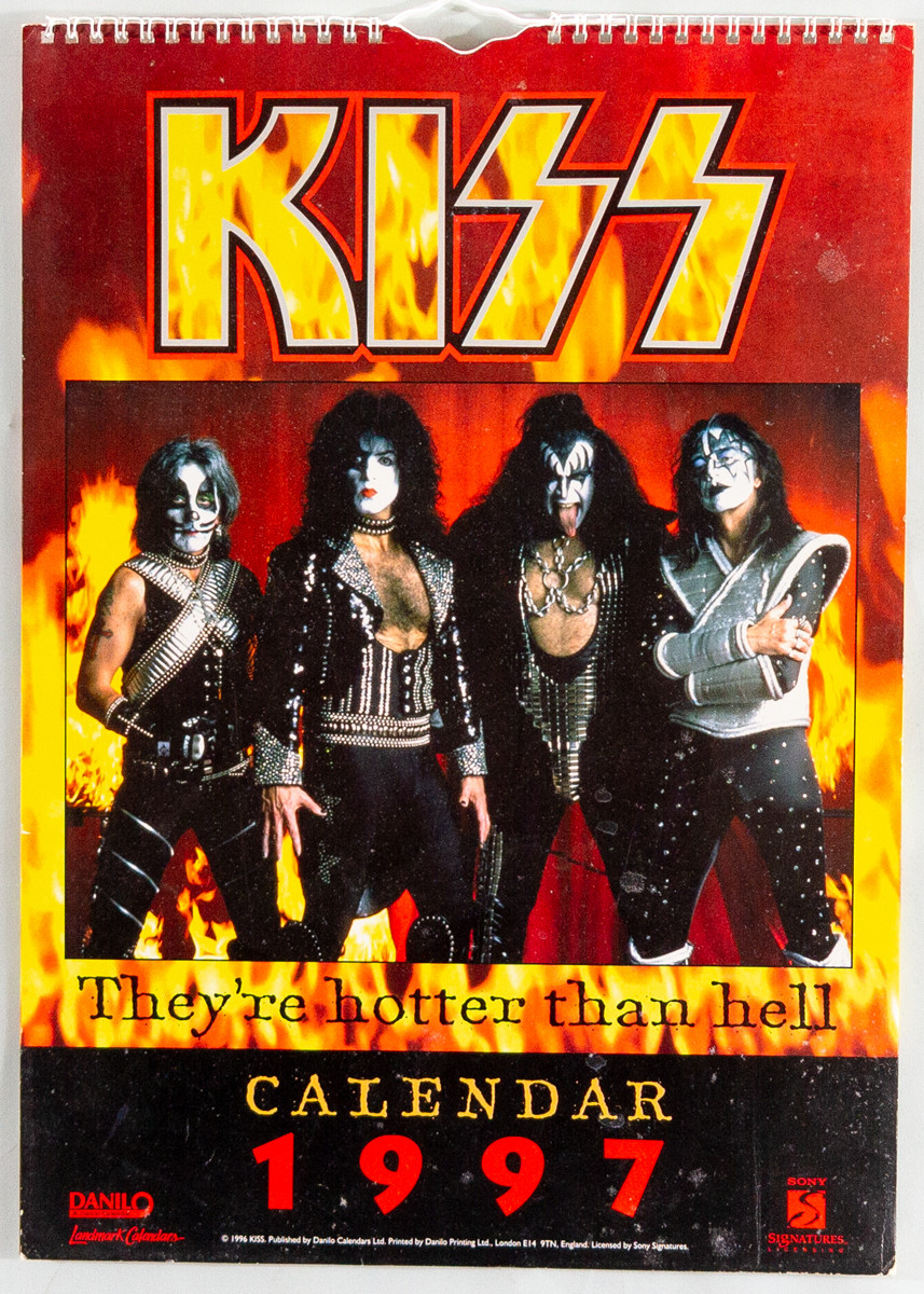 Kiss Calendar 2024 Lok Isabel Lindie