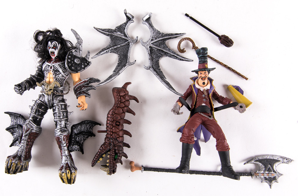 KISS GENE SIMMONS PSYCHO CIRCUS RING MASTER MCFARLANE